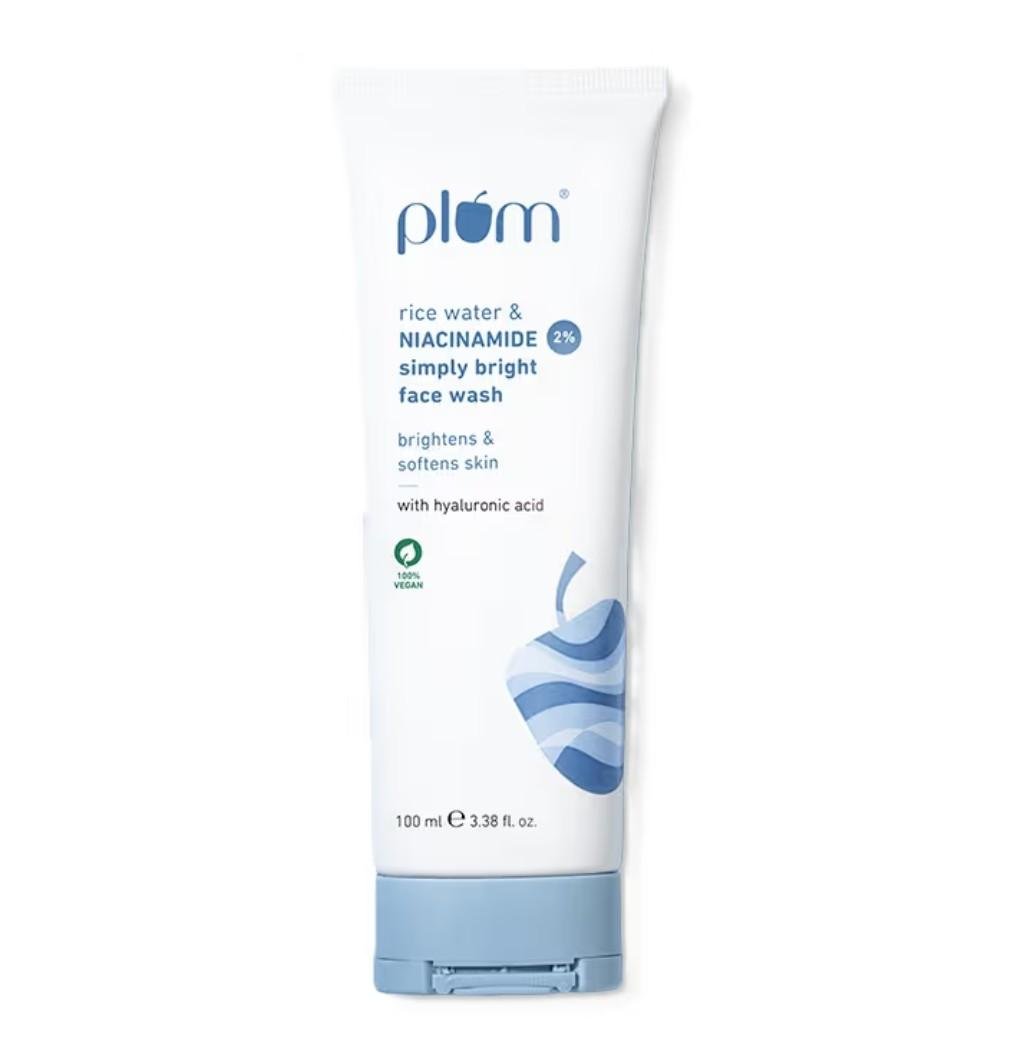 Plum Simply Bright 2% Niacinamide Face Wash With Rice Water